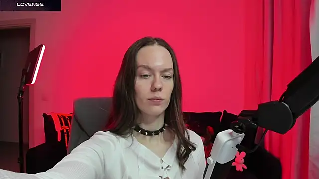 Snapshot of DivineBite chatting on 11, 2, 2026 DivineBite online show from 11, 2, 2026