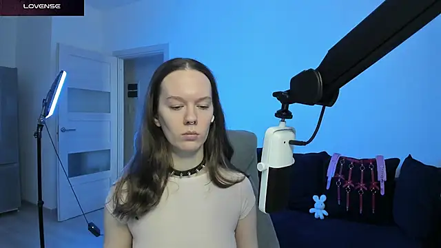 Snapshot of DivineBite chatting on 22, 2, 2026 DivineBite online show from 22, 2, 2026