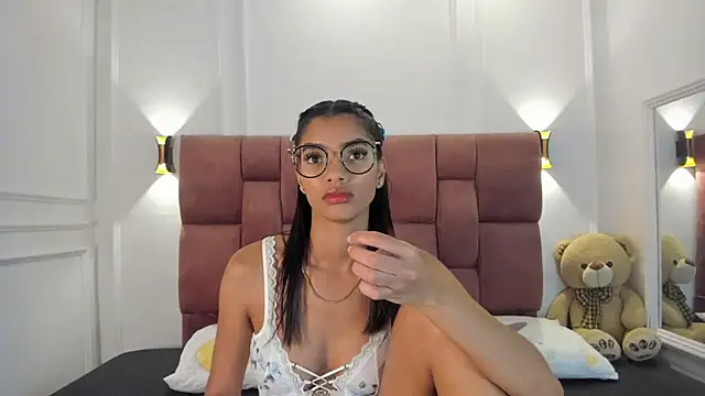 liagirl cute online show from 11, 1, 2025