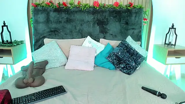 Karlagonzales  online show from 28, 11, 2025