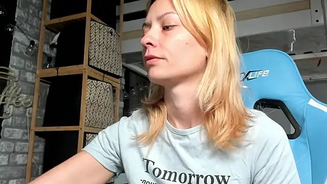 karo123421 online show from 14, 9, 2025