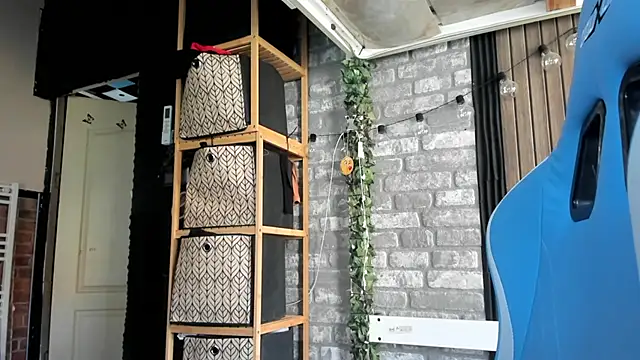 karo123421 online show from 24, 9, 2025