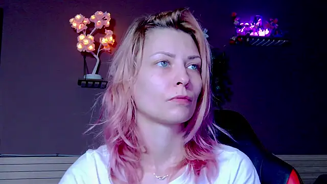 karo123421 online show from 1, 12, 2025