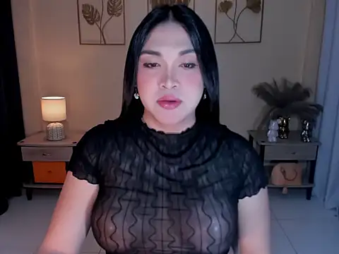 MaxeneCullens online show from 6, 7, 2026