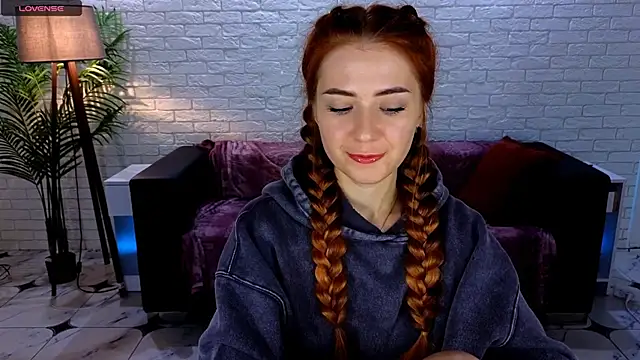 Adelyna Bird online show from 3, 2, 2025