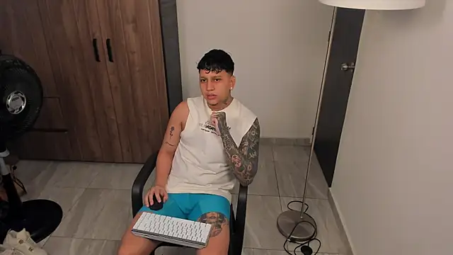 Snapshot of Jake_simons chatting on 24, 7, 2026 Jake simons online show from 24, 7, 2026