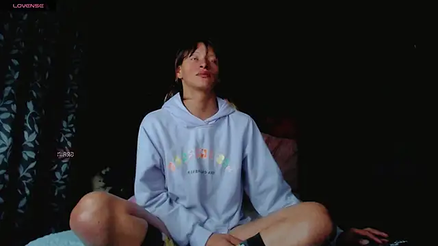 Summer XO online show from 23, 1, 2025