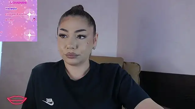 Snapshot of Ella_sweety chatting on 9, 6, 2026 Ella sweety online show from 9, 6, 2026