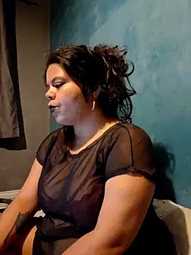 niCuNin online show from 10, 11, 2025