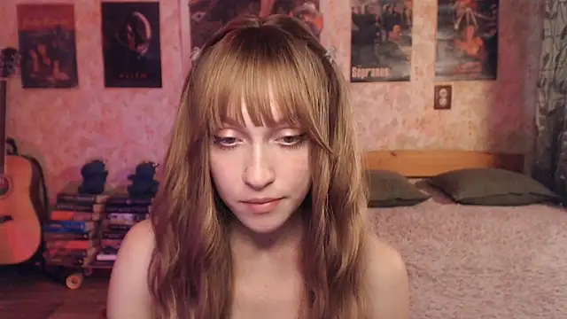 Snapshot of Friendly_Ellie chatting on 20, 7, 2026 Friendly Ellie online show from 20, 7, 2026