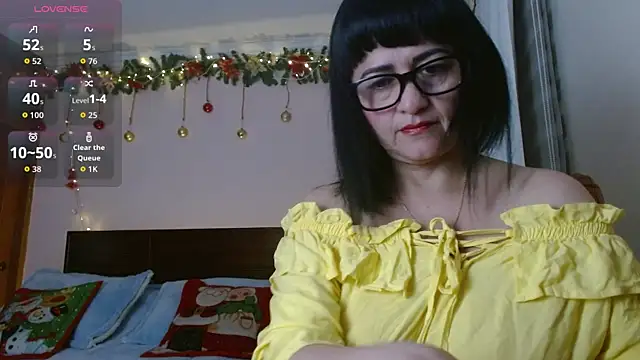 ISABEEL SOFIA01 online show from 17, 12, 2025