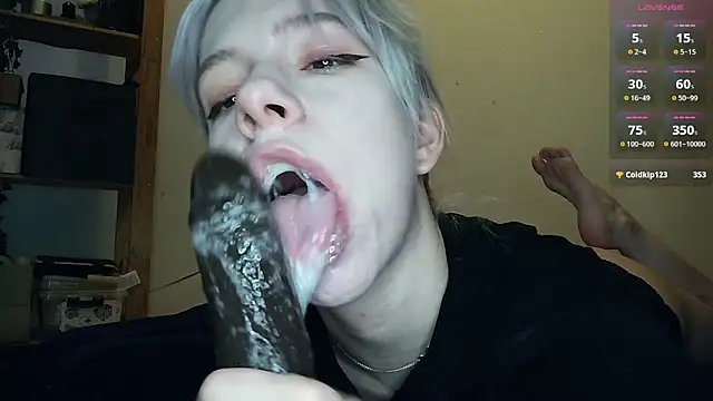 Snapshot of cruellagoth666 chatting on 1, 5, 2026 cruellagoth666 online show from 1, 5, 2026