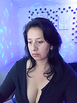 camilalatti online show from 17, 2, 2025