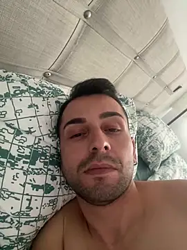 Snapshot of Emre-34 chatting on 6, 11, 2025 Emre-34 online show from 6, 11, 2025