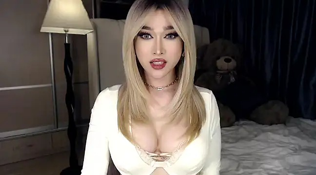 KeenMazikeen69 online show from 5, 12, 2024