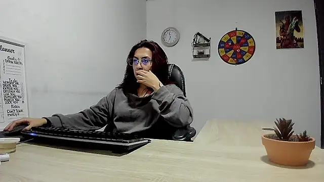 Scarlett Sen online show from 14, 1, 2025