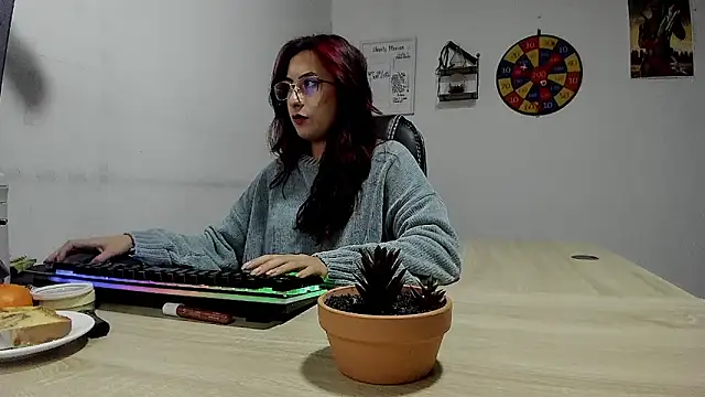 Scarlett Sen online show from 20, 1, 2025