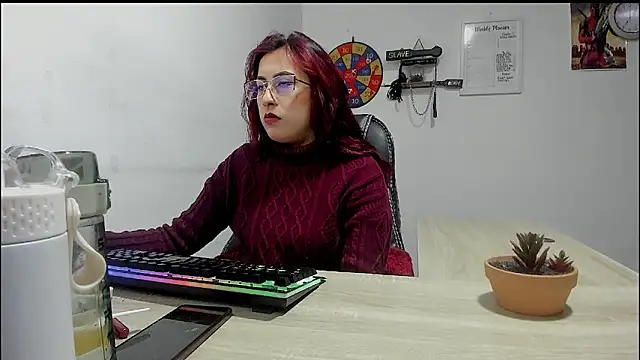 Scarlett Sen online show from 10, 3, 2025