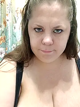 Snapshot of Ginabig chatting on 22, 4, 2026 Ginabig online show from 22, 4, 2026