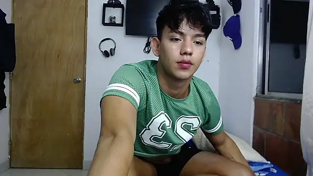 Apolo  lommelli online show from 2, 3, 2025