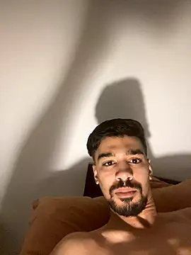 Hermanooooooo online show from 4, 12, 2024