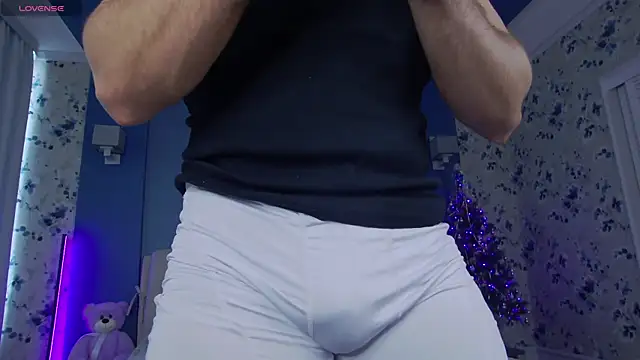 Snapshot of Arilas_ chatting on 14, 12, 2024 Arilas  online show from 14, 12, 2024