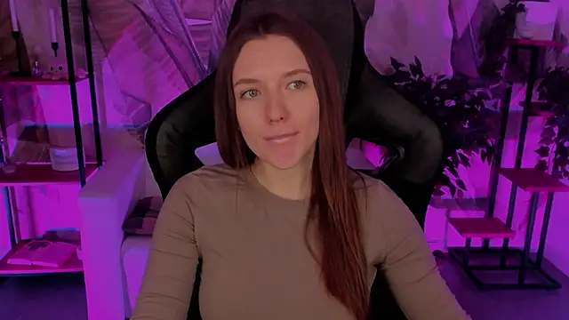 Snapshot of JennyDens chatting on 11, 12, 2024 JennyDens online show from 11, 12, 2024