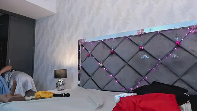 Snapshot of Mayssa_Cute chatting on 17, 12, 2024 Mayssa Cute online show from 17, 12, 2024