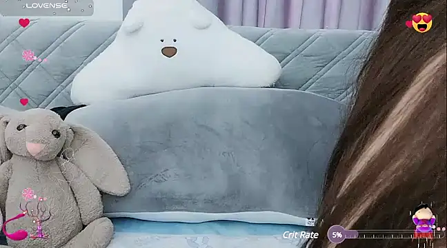 Snapshot of pelue chatting on 3, 3, 2025 pelue online show from 3, 3, 2025