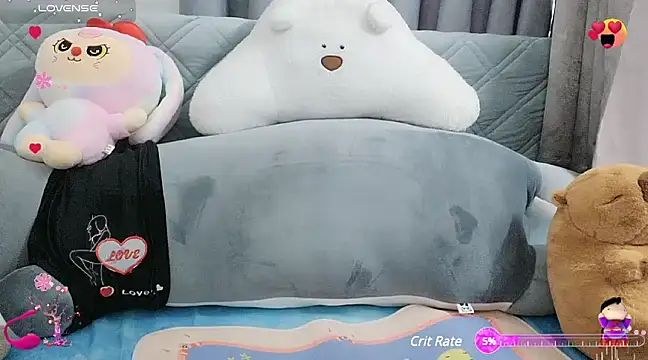 Snapshot of pelue chatting on 7, 3, 2025 pelue online show from 7, 3, 2025