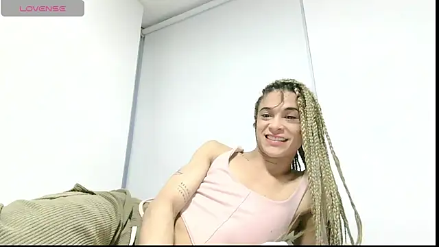 Snapshot of stormytt_ chatting on 24, 5, 2026 stormytt online show from 24, 5, 2026