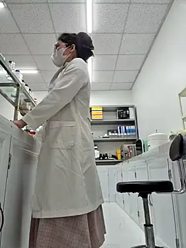 HinaLovely online show from 23, 3, 2026