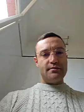 Snapshot of enricso chatting on 17, 2, 2025 enricso online show from 17, 2, 2025
