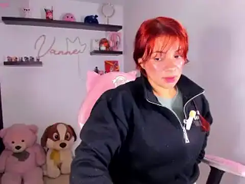 Snapshot of Vannessa__Shy chatting on 25, 4, 2026 Vannessa Shy online show from 25, 4, 2026