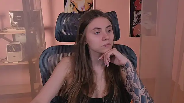 Snapshot of _AnnaStark_ chatting on 19, 11, 2025 AnnaStark online show from 19, 11, 2025