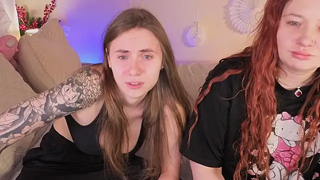 Snapshot of _AnnaStark_ chatting on 19, 12, 2025 AnnaStark online show from 19, 12, 2025