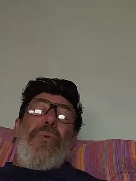 Snapshot of maxximere chatting on 28, 4, 2026 maxximere online show from 28, 4, 2026