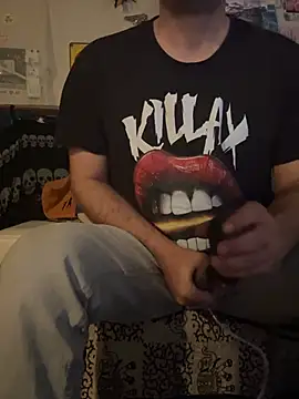 Snapshot of ilievmt84 chatting on 15, 3, 2026 ilievmt84 online show from 15, 3, 2026