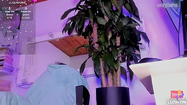 Snapshot of _asscutebig_ chatting on 7, 10, 2025  asscutebig  online show from 7, 10, 2025