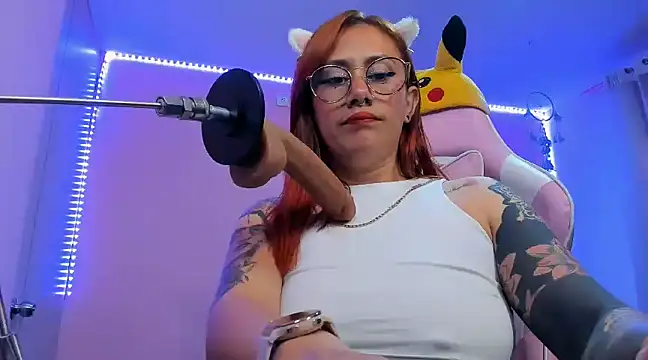 Luna Paris  online show from 18, 3, 2025