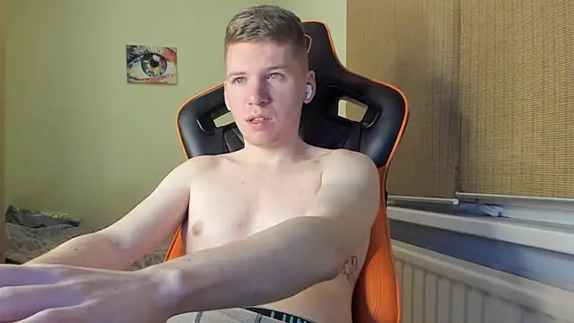 Snapshot of Bananas_dick chatting on 22, 12, 2024 Bananas dick online show from 22, 12, 2024