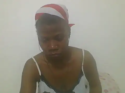 Snapshot of Sweetbaby004 chatting on 13, 9, 2025 Sweetbaby004 online show from 13, 9, 2025