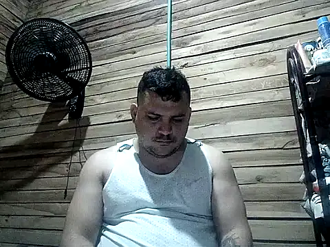 Snapshot of Arcangel_05 chatting on 5, 4, 2026 Arcangel 05 online show from 5, 4, 2026