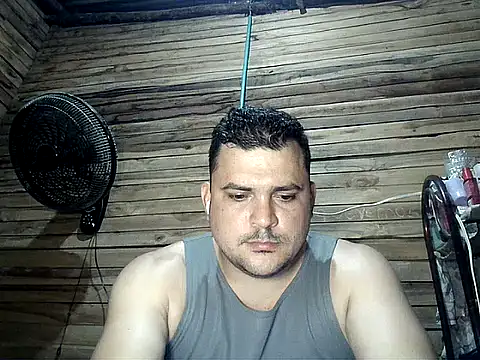 Snapshot of Arcangel_05 chatting on 9, 7, 2026 Arcangel 05 online show from 9, 7, 2026