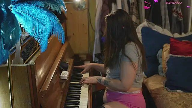 VanessaDoyle online show from 12, 2, 2026