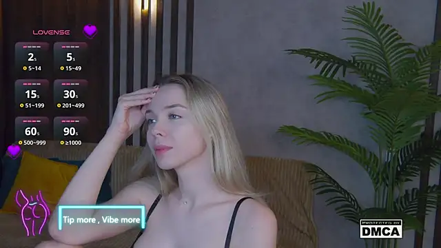 Holl1Would online show from 5, 2, 2025