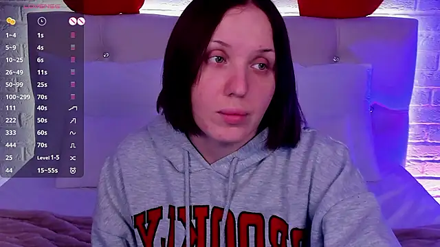 LianaFord online show from 6, 2, 2026