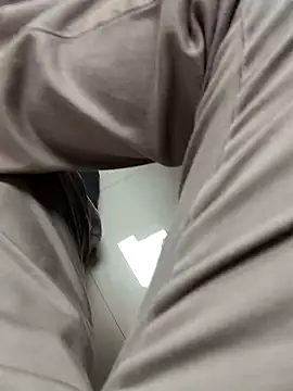 Desi Londa 143 online show from 19, 2, 2025