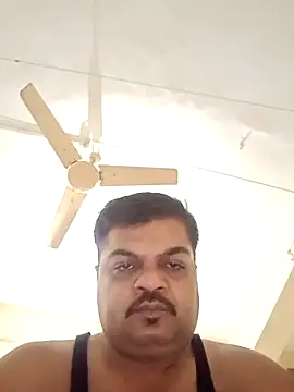 Desi Londa 143 online show from 3, 3, 2025