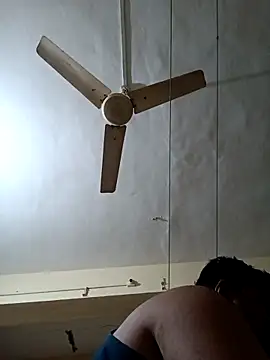 Desi Londa 143 online show from 5, 3, 2025